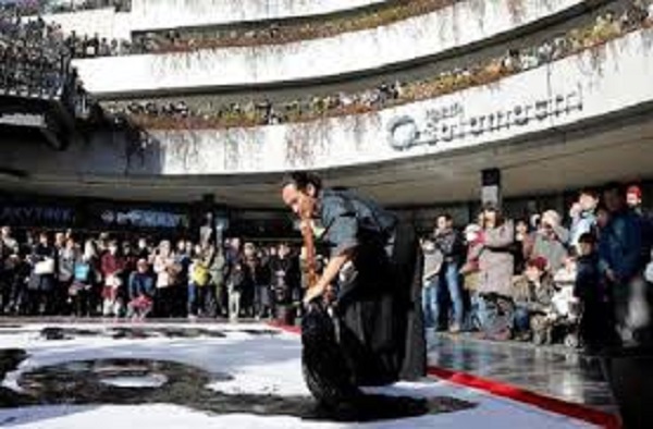 鈴木猛利氏 初空書道パフォーマンス 書初めワークショップ